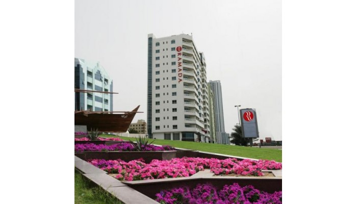 Ramada By Wyndham Beach Hotel Ajman poza 0
