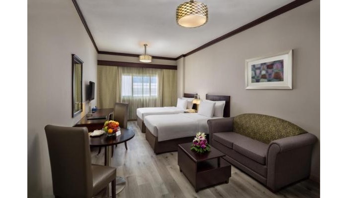 Savoy Crest Apartments poza 1