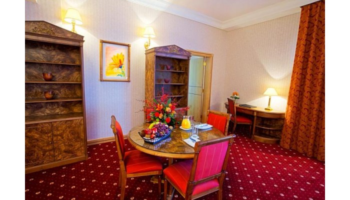 Capitol Hotel poza 23