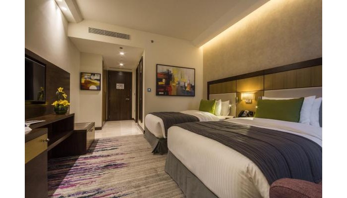 Hotel Golden Tulip Media poza 32