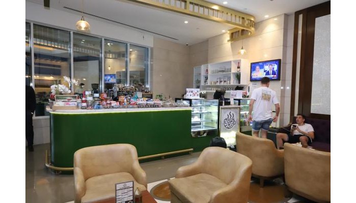 Hotel Golden Tulip Media poza 13