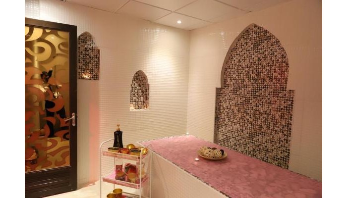 Hotel Golden Tulip Media poza 20