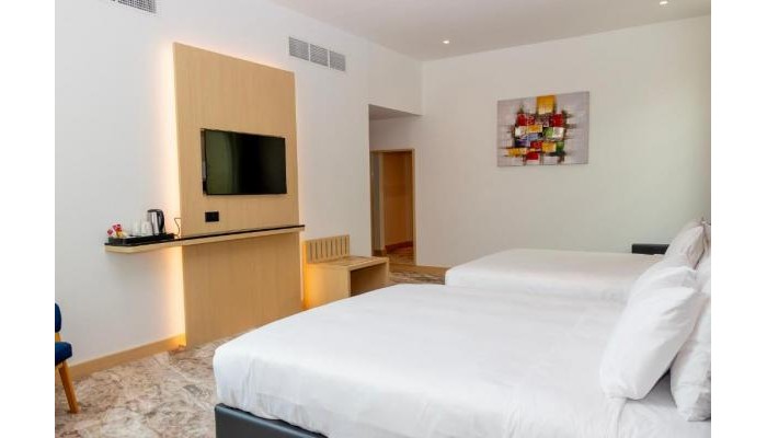 Hotel Holiday Inn Express Airport poza 7