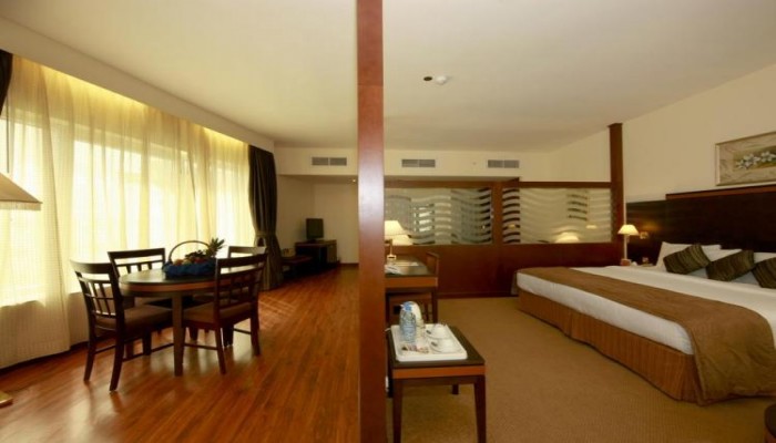 Hotel Howard Johnson Bur Dubai poza 3