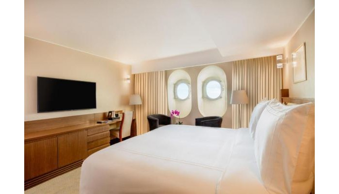 Hotel Queen Elizabeth 2 poza 5