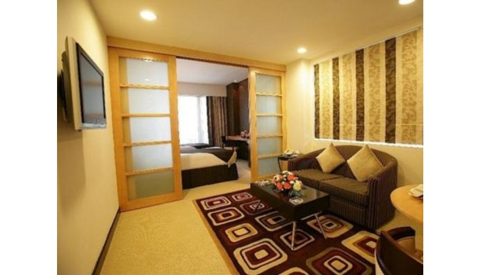 Hotel Savoy Suites poza 3