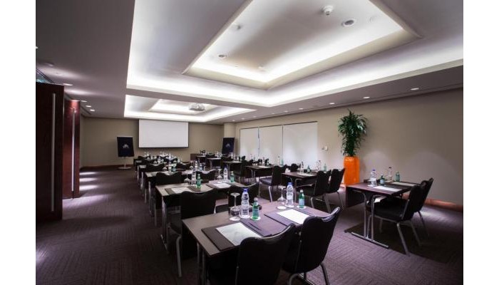 Ja Lake View Hotel, Dubai poza 9