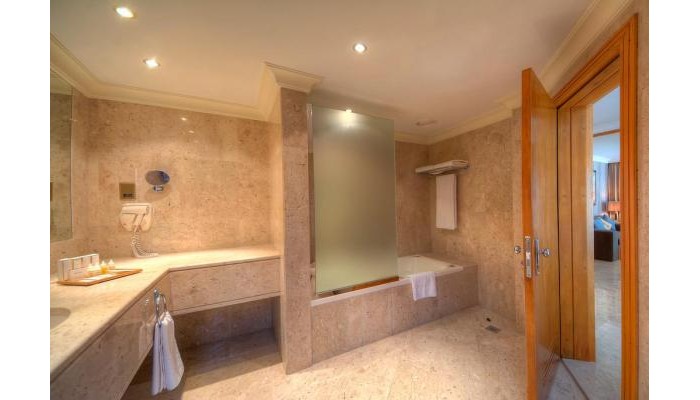 Dubai Marine Beach Resort And Spa poza 4